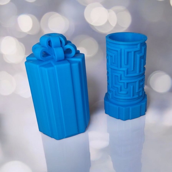 MONEY GIFT PUZZLE BOX! Gift Capsule! Only Opens When The Maze Is Complete! - Picture 4 of 5